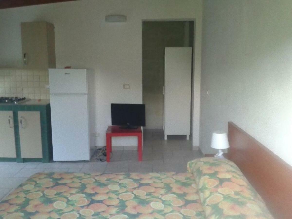 Casa Vacanze Mare E Ulivi 新福卡 外观 照片